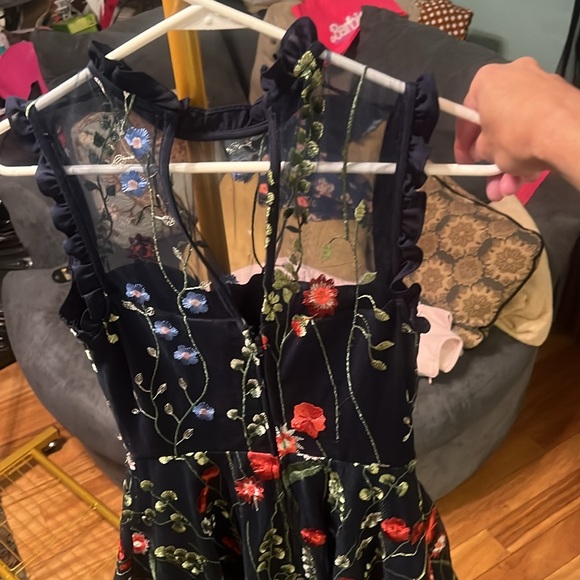 City Studios Junior's size 3 ruffled, embroidered dress. Hook at back, zipper - Picture 4 of 6